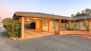 MacQuarie Valley Motor Inn Reception